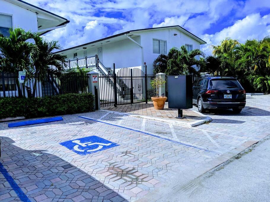 A1 - Endless Summer Vacation Rentals - Affordable Luxury Near Downtown Φορτ Λόντερντεϊλ Εξωτερικό φωτογραφία